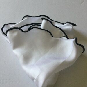 EDWARD ARMAH SILK ROUND POCKET CIRCLE SQUARE WHITE WITH BLACK EDGE NWOT